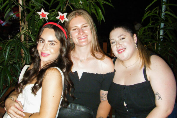 melt-unhinged-friendsmas-33