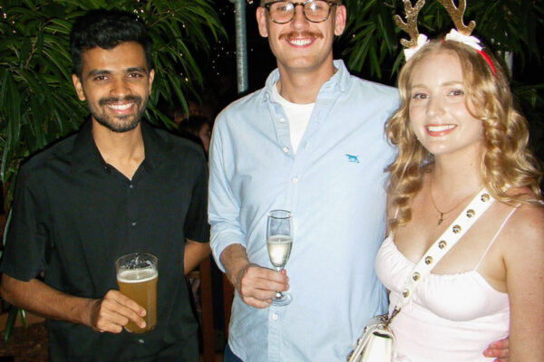 melt-unhinged-friendsmas-49